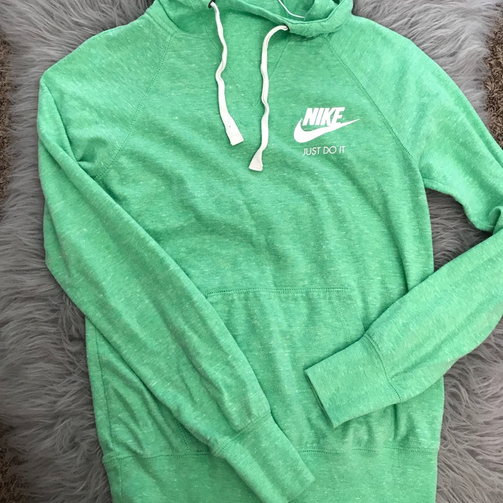 NIKE cute light green hoodie